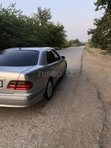 Mercedes E 240 1999, 304,748 km - 2.4 l - Ağcabədi