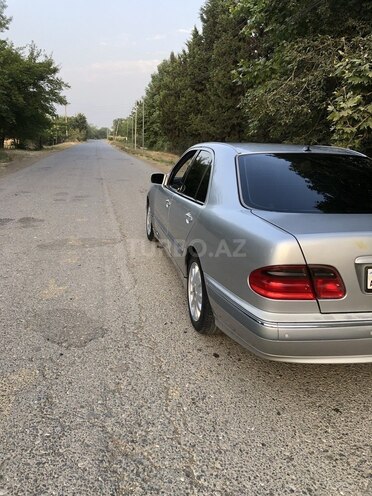 Mercedes E 240 1999, 304,748 km - 2.4 l - Ağcabədi