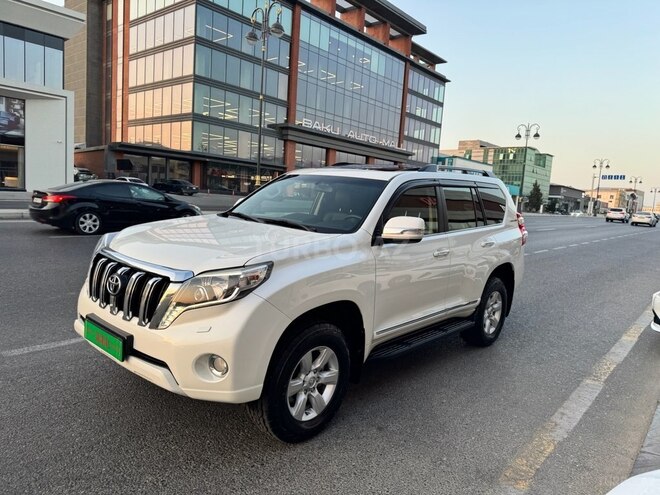 Toyota Land Cruiser Prado 2015, 135,000 km - 2.7 л - Bakı