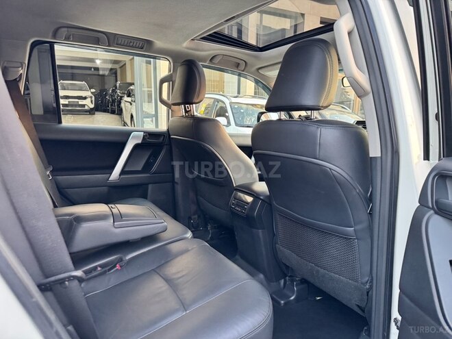 Toyota Land Cruiser Prado 2015, 135,000 km - 2.7 л - Bakı