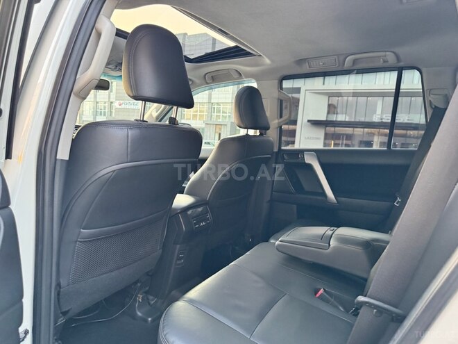 Toyota Land Cruiser Prado 2015, 135,000 km - 2.7 л - Bakı