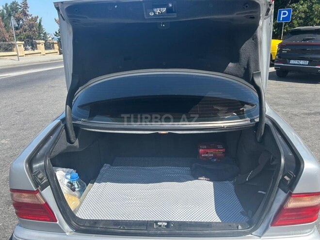 Mercedes E 270 2000, 274,000 km - 2.7 л - Bakı