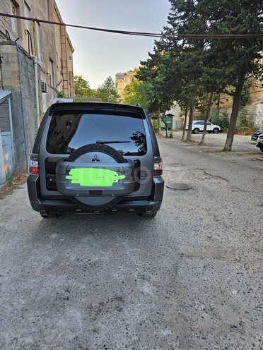 Mitsubishi Pajero 2007, 332,000 km - 3.0 l - Bakı