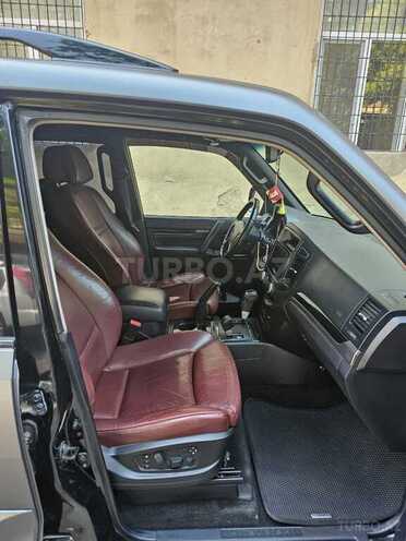 Mitsubishi Pajero 2007, 332,000 km - 3.0 l - Bakı