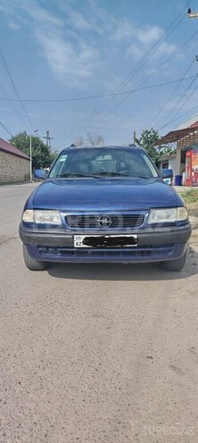 Opel Astra 1995, 465,000 km - 1.6 л - Quba