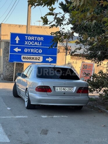Mercedes E 280 2002, 380,000 km - 2.8 л - Bakı