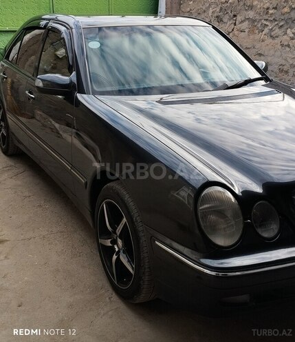 Mercedes E 220 d 2000, 317,000 km - 2.2 l - Naxçıvan
