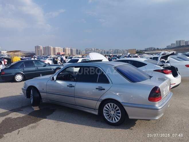 Mercedes E 240 1997, 560,000 km - 2.4 l - Ağcabədi