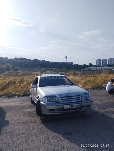 Mercedes E 240 1997, 560,000 km - 2.4 l - Ağcabədi