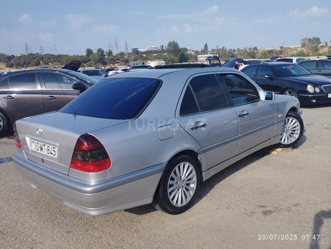 Mercedes E 240 1997, 560,000 km - 2.4 l - Ağcabədi