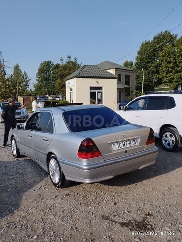 Mercedes E 240 1997, 560,000 km - 2.4 l - Ağcabədi