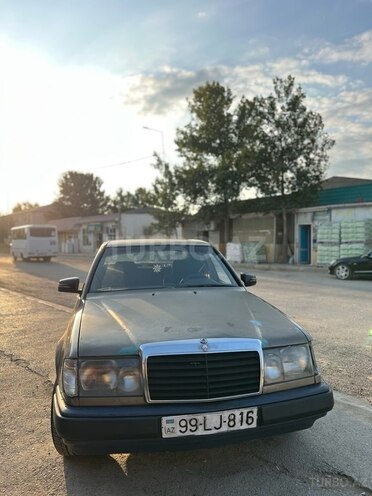 Mercedes E 260 1987, 270,000 km - 2.6 л - Bakı