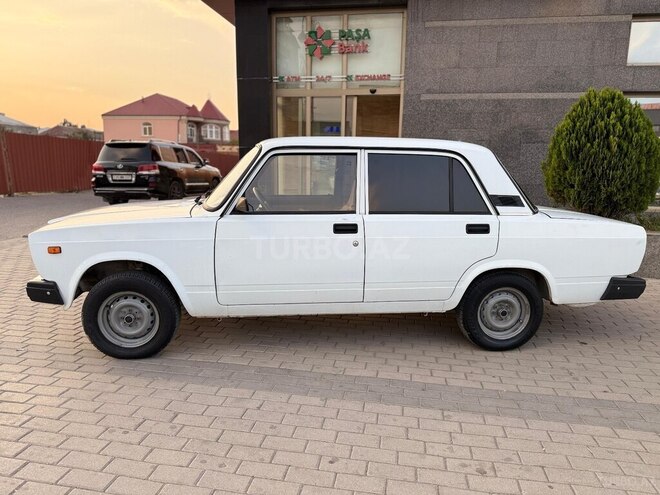 LADA (VAZ) 2107 2009, 60,000 km - 1.6 l - Quba