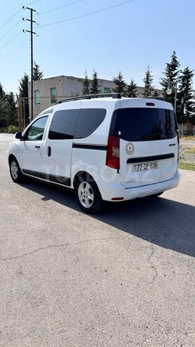 Renault Dokker 2018, 200,000 km - 1.6 l - Biləsuvar