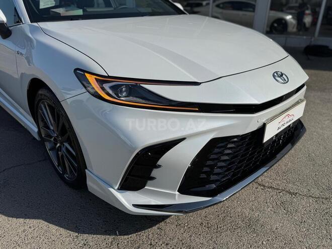Toyota Camry-19