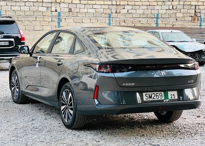 Changan Qiyuan A05 2025, 0 km - 1.5 l - Bakı
