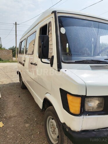 Mercedes 208 D 1991, 420,000 km - 2.3 л - Şəmkir