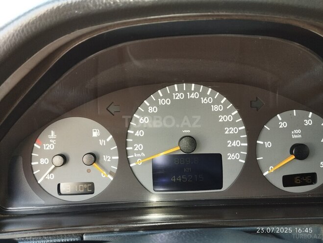 Mercedes E 270 2001, 445,215 km - 2.7 l - Sumqayıt