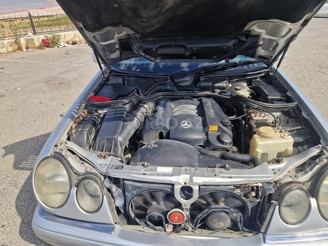 Mercedes E 240 1998, 410,000 km - 2.4 l - Bakı