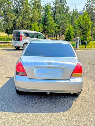Hyundai Elantra 2002, 378,000 km - 2.0 l - Şirvan