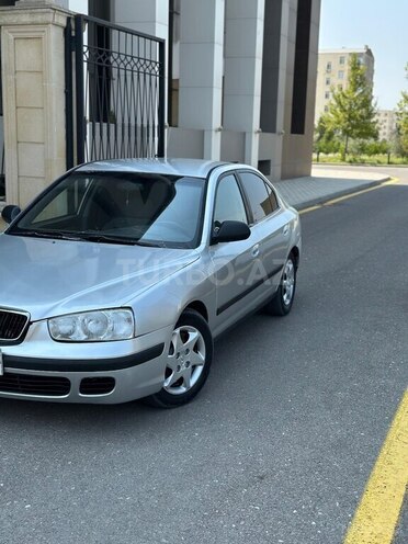 Hyundai Elantra 2002, 378,000 km - 2.0 l - Şirvan