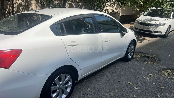 Kia Rio 2012, 280,000 km - 1.4 l - Bakı
