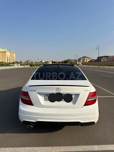 Mercedes C 220 d 2012, 177,000 km - 2.1 l - Naxçıvan