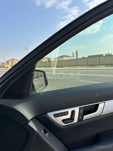 Mercedes C 220 d 2012, 177,000 km - 2.1 l - Naxçıvan