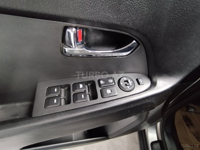 Kia Sportage 2012, 168,000 km - 2.0 l - Bakı