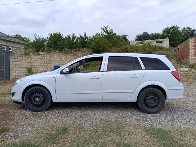 Opel Astra 2008, 295,179 km - 1.4 l - Qusar