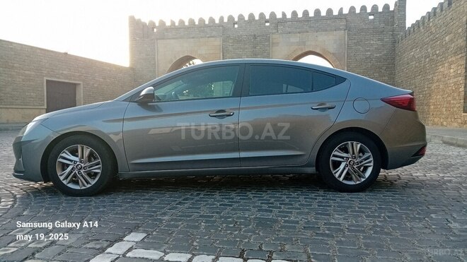 Hyundai Elantra 2019, 108,000 km - 2.0 l - Bakı