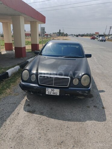 Mercedes E 230 1996, 480,563 km - 2.3 l - Quba