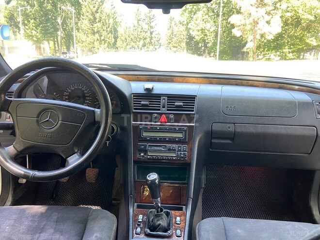 Mercedes C 200 1997, 390,000 km - 2.0 l - Mingəçevir