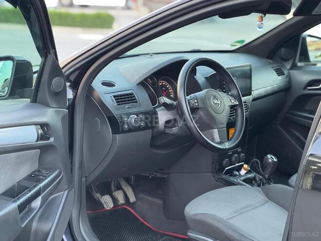 Opel Astra 2005, 235,000 km - 1.4 l - Bakı