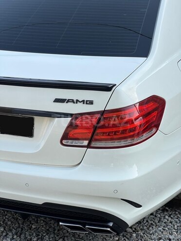 Mercedes E 350 2010, 232,000 km - 3.5 l - Yevlax
