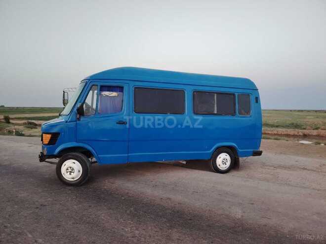 Mercedes 208 D 1992, 491,430 km - 2.5 l - Biləsuvar