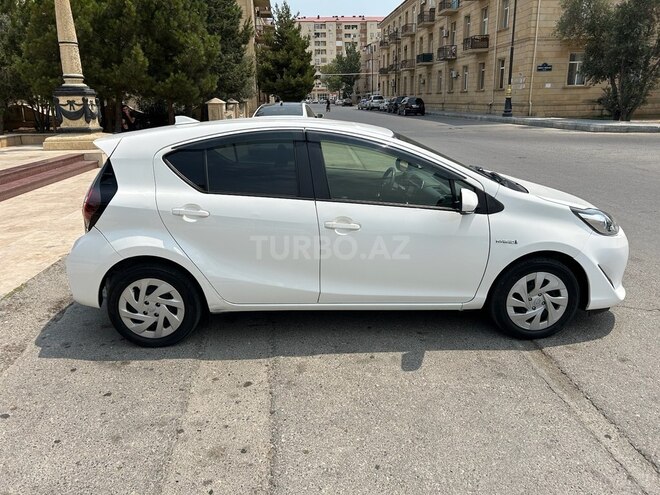 Toyota Aqua 2020, 96,000 km - 1.5 л - Bakı