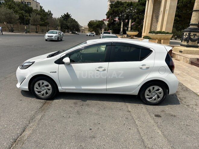 Toyota Aqua 2020, 96,000 km - 1.5 л - Bakı