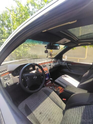 Mercedes E 220 d 2001, 687,000 km - 2.2 l - Bakı