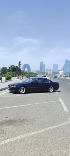 BMW 735 2001, 310,000 km - 3.5 l - Bakı