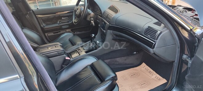 BMW 735 2001, 310,000 km - 3.5 l - Bakı