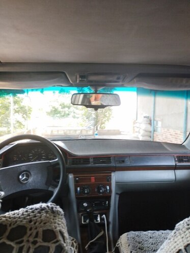 Mercedes E 250 1990, 550,000 km - 2.5 l - Cəlilabad