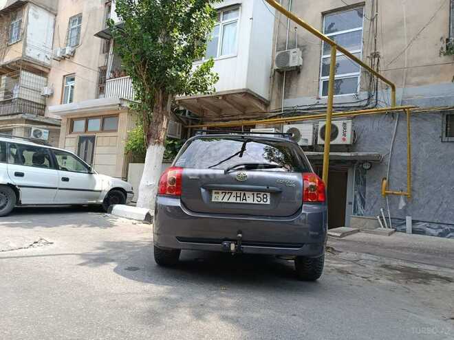 Toyota Corolla 2006, 213,000 km - 1.4 l - Bakı