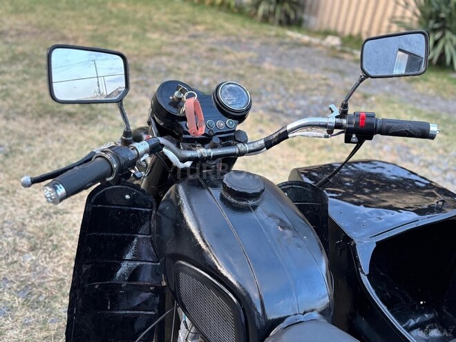 Ural  1982, 5,000 km - 0.6 l - Qax