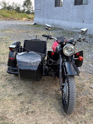 Ural  1982, 5,000 km - 0.6 l - Qax