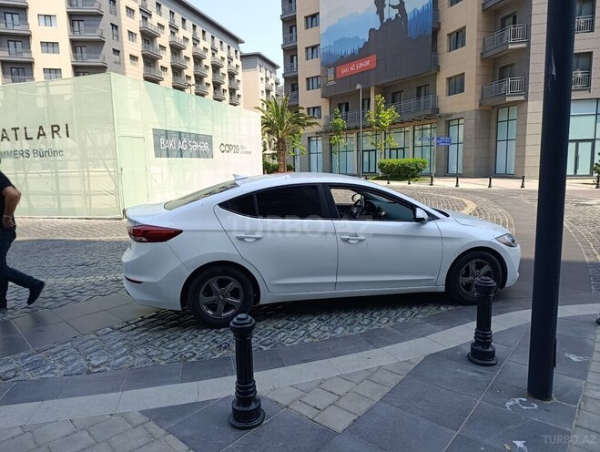 Hyundai Elantra 2017, 261,000 km - 1.6 l - Bakı