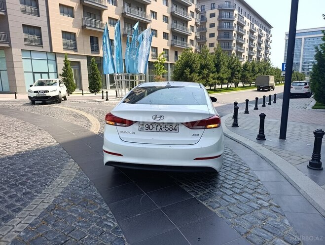 Hyundai Elantra 2017, 261,000 km - 1.6 l - Bakı