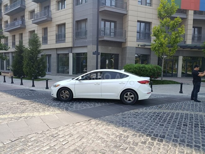 Hyundai Elantra 2017, 261,000 km - 1.6 l - Bakı