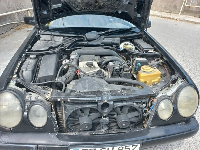 Mercedes E 220 d 1995, 835,000 km - 2.2 l - Bakı