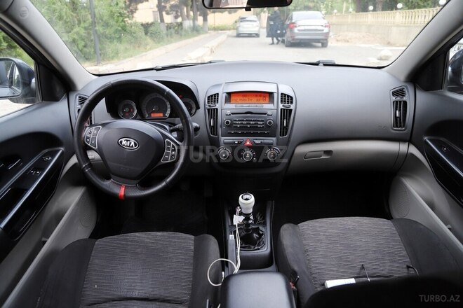 Kia  2008, 355,000 km - 1.4 л - Şabran